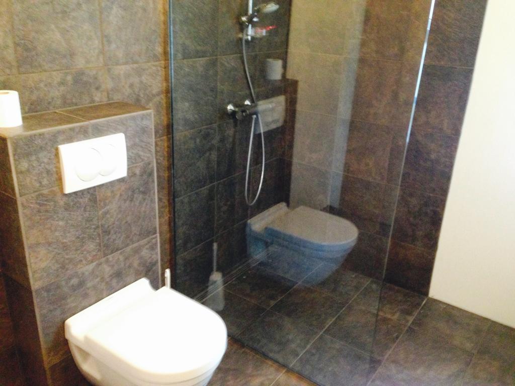Guesthouse Marina Travel هوفن الغرفة الصورة